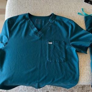 Figs Technicial Collection Scrub Top XL Caribbean Blue